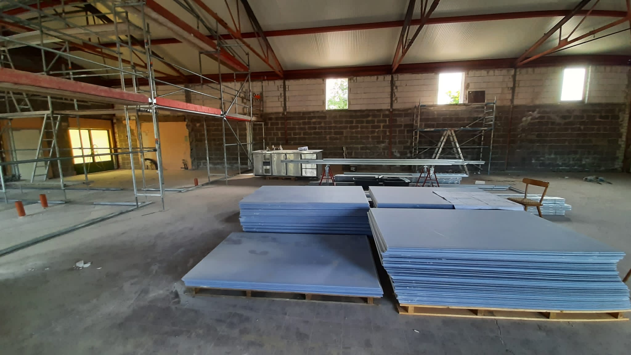Wiederaufbau Sporthalle – Bild 14